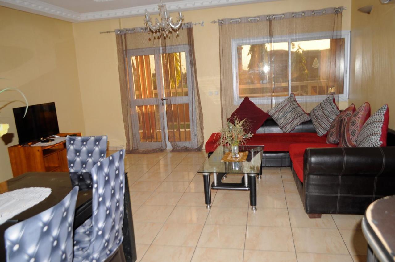 Résidence Hotelière Borel Denver Douala Eksteriør billede