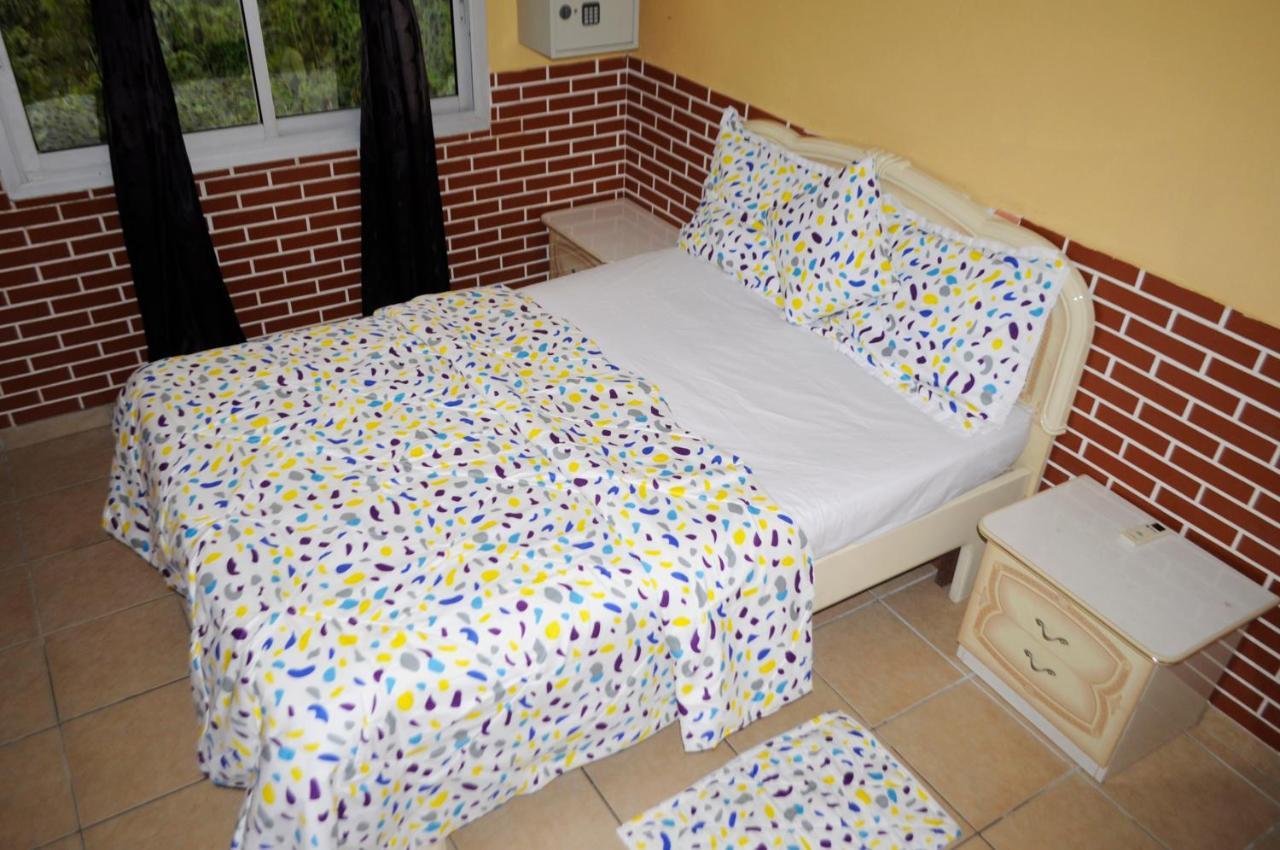 Résidence Hotelière Borel Denver Douala Eksteriør billede
