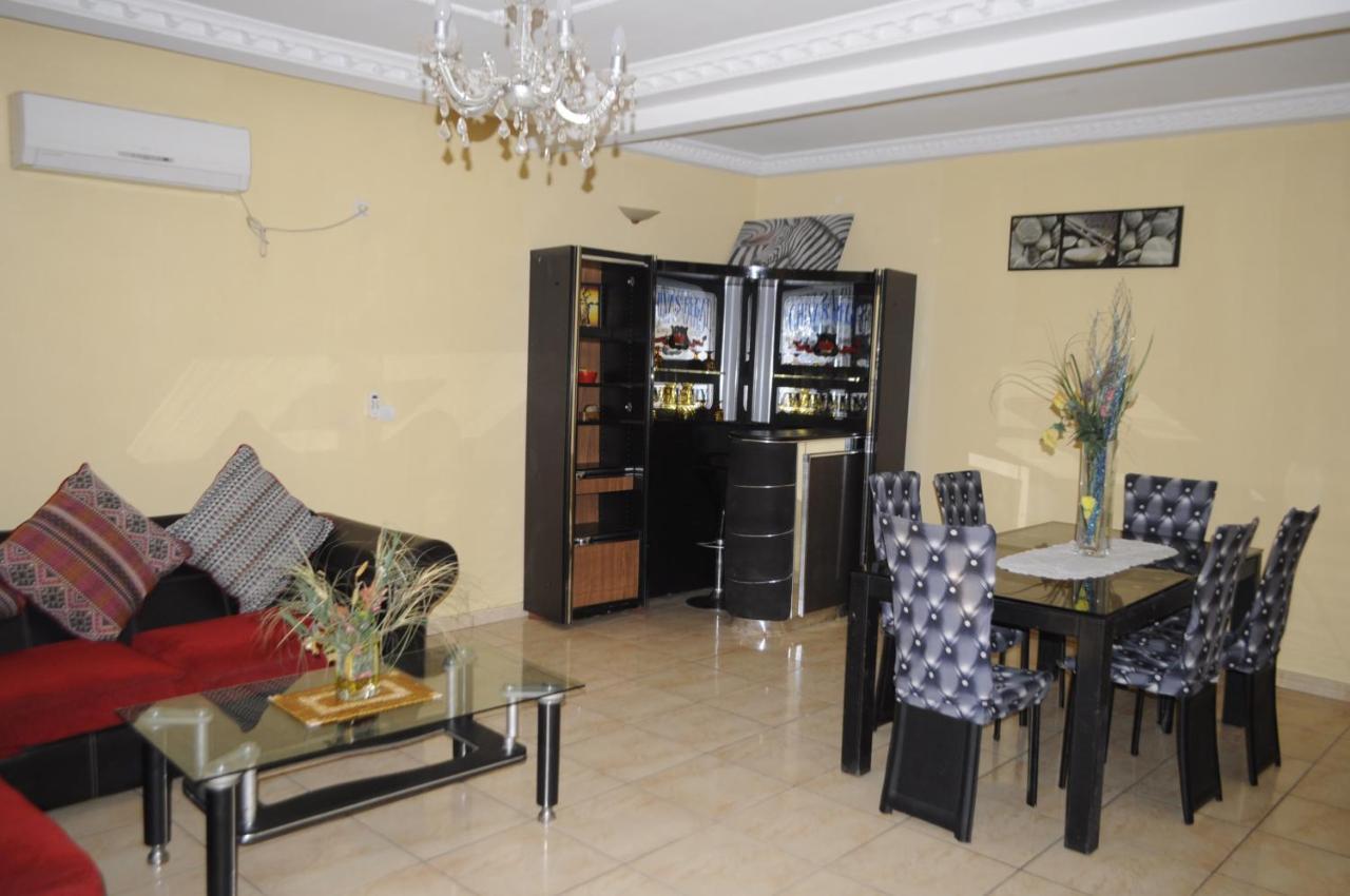 Résidence Hotelière Borel Denver Douala Eksteriør billede