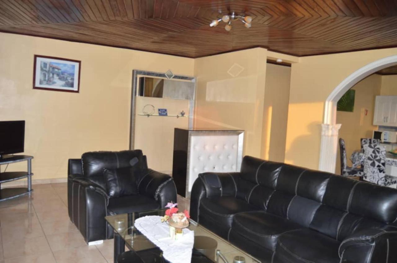 Résidence Hotelière Borel Denver Douala Eksteriør billede