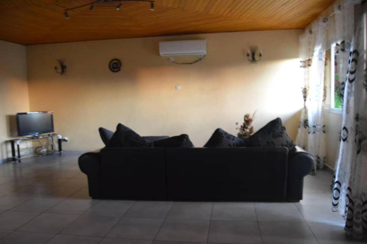 Résidence Hotelière Borel Denver Douala Eksteriør billede