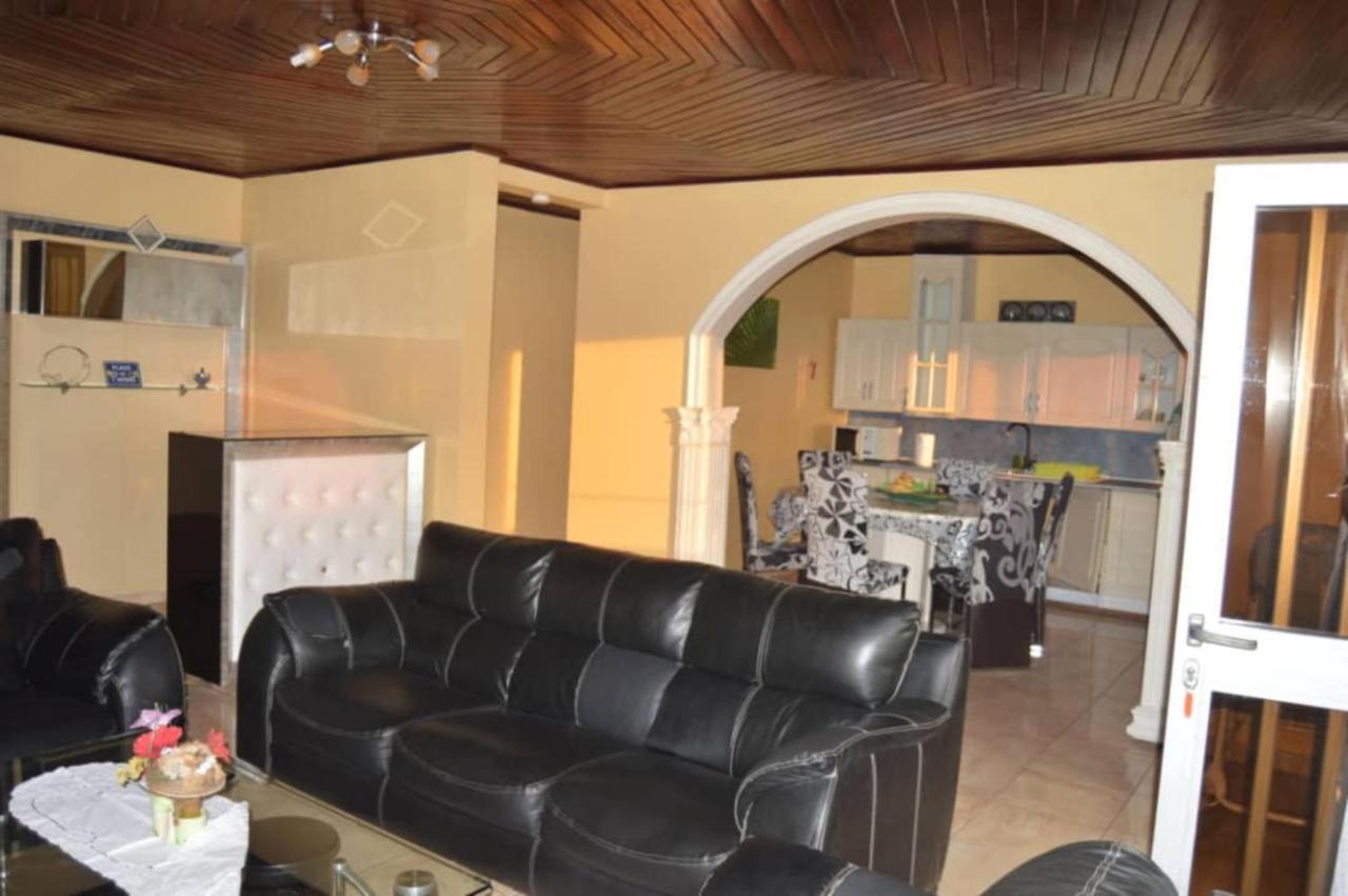 Résidence Hotelière Borel Denver Douala Eksteriør billede