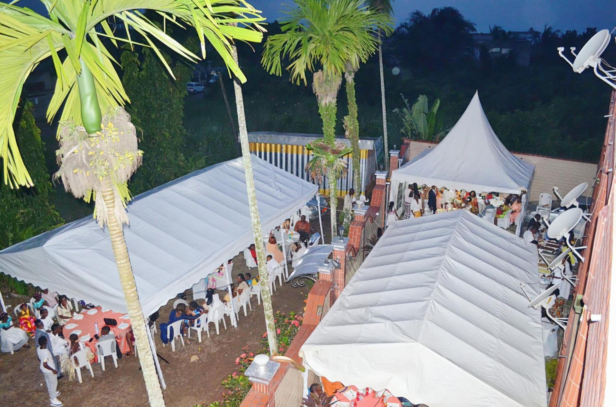 Résidence Hotelière Borel Denver Douala Eksteriør billede